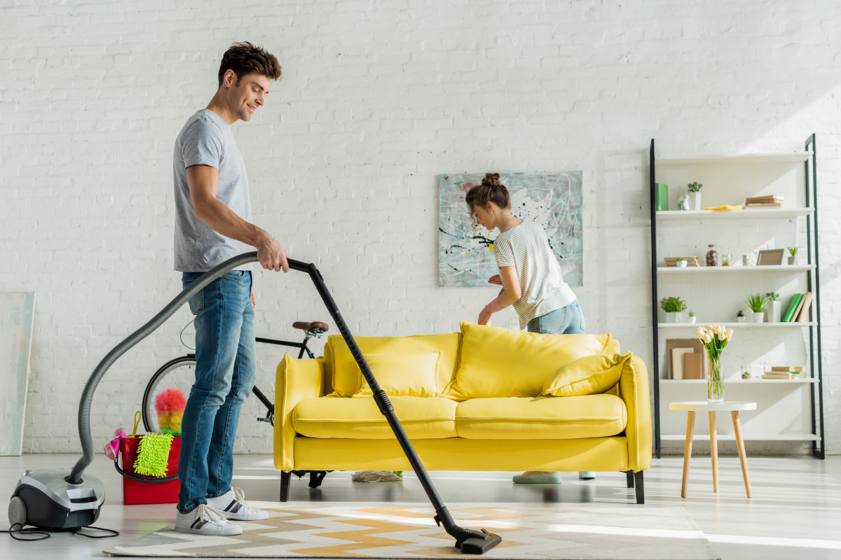 Şuhut Bayan Temizlikçi